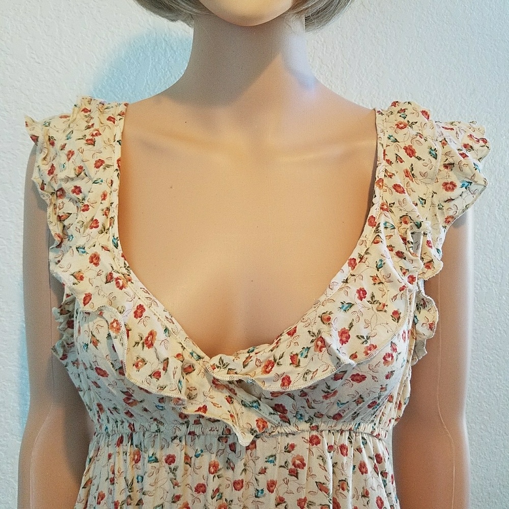 Cute Spring/summer dress - Picture 4 of 9
